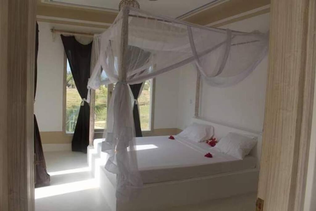 White Villa - Paparemo Beach Watamu Exterior foto